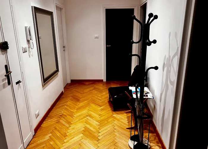 Charm & History In Appartement Trieste